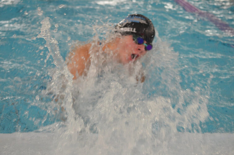 YMCA swimmers pile up wins at Marinette